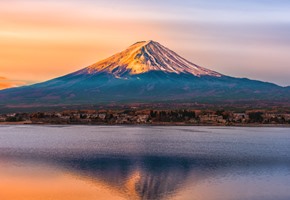 Tokyo's Vibrant Heart and Mount Fuji's Tranquil Soul